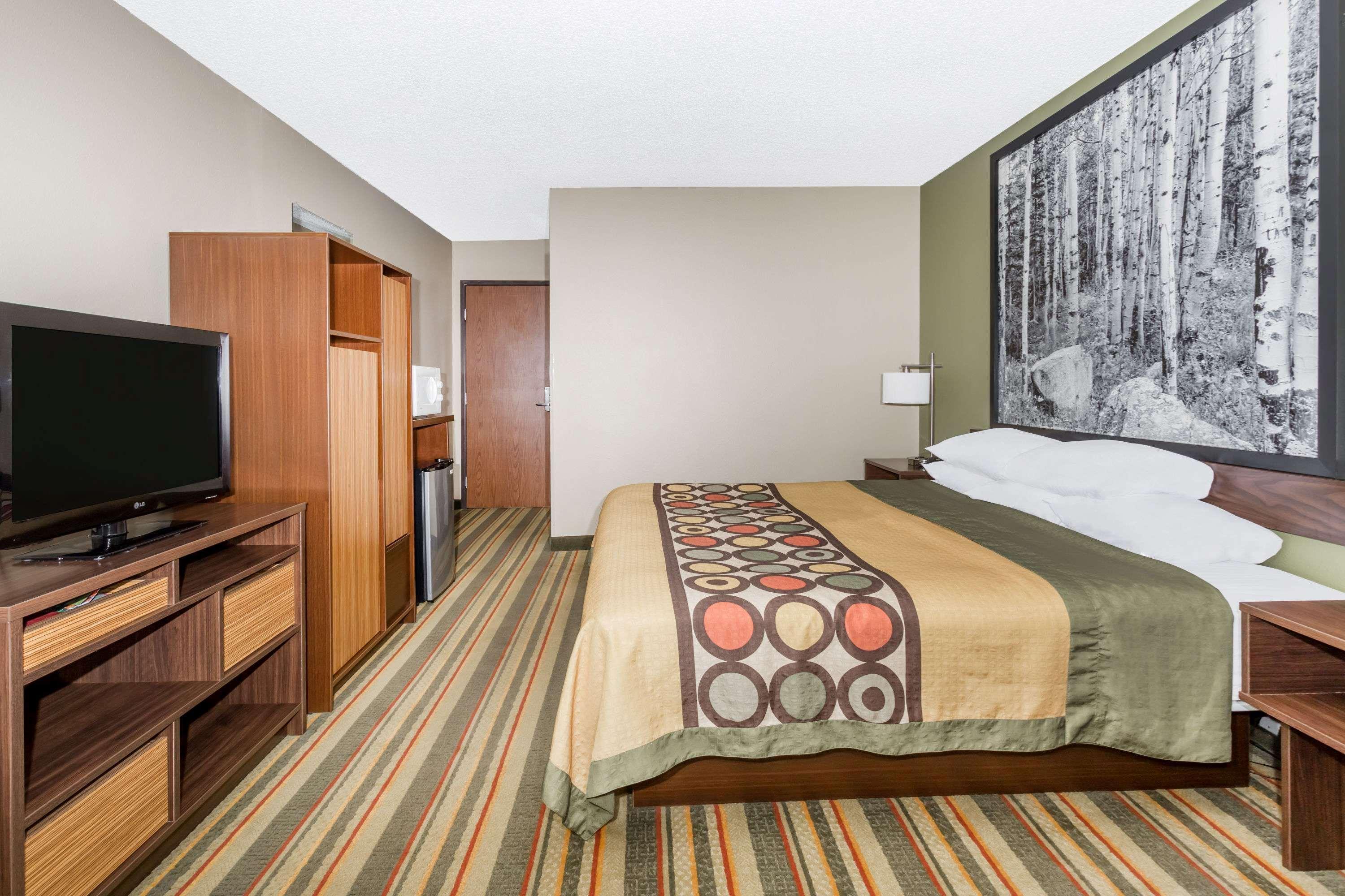 Super 8 By Wyndham Montrose Motel Dış mekan fotoğraf