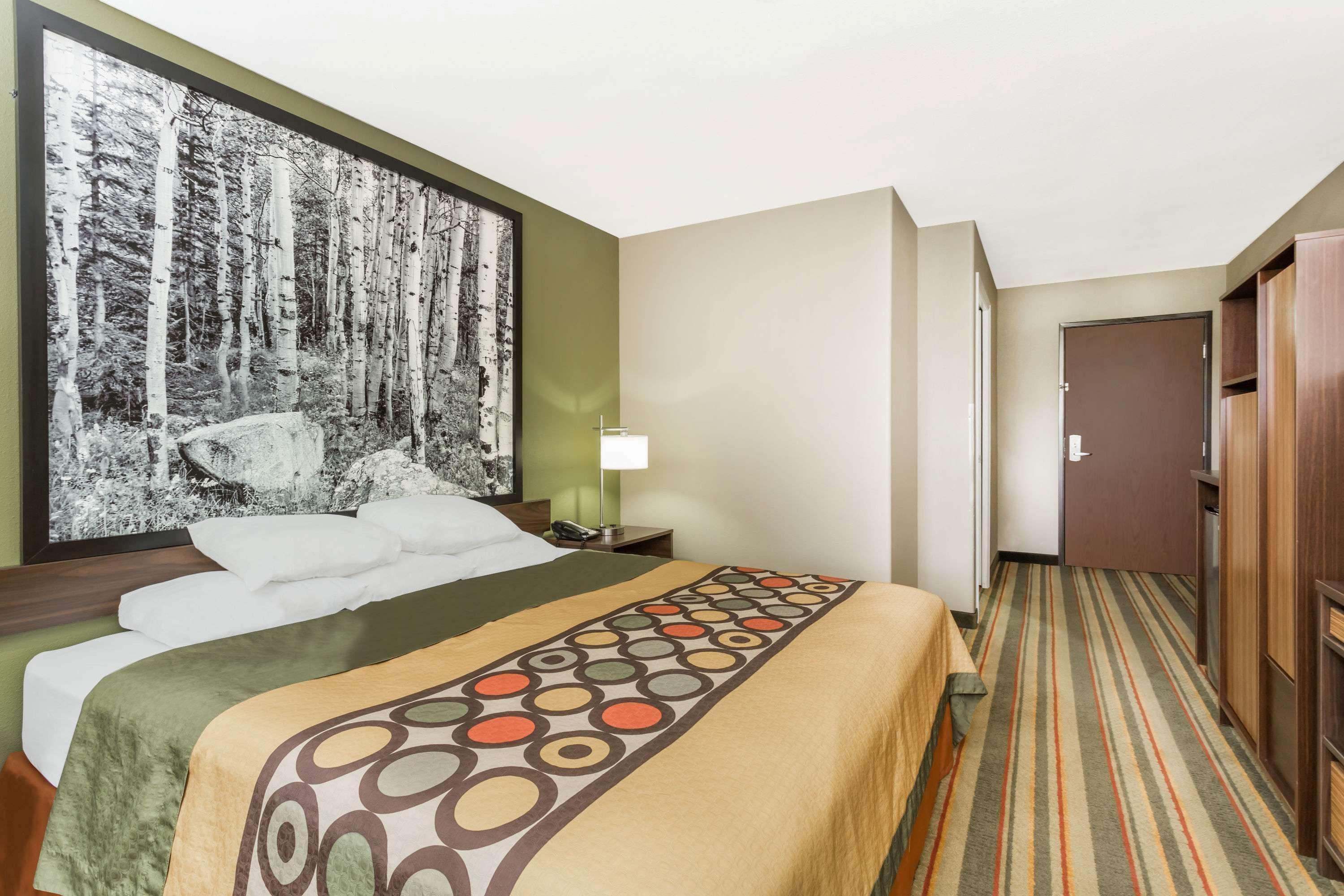 Super 8 By Wyndham Montrose Motel Dış mekan fotoğraf