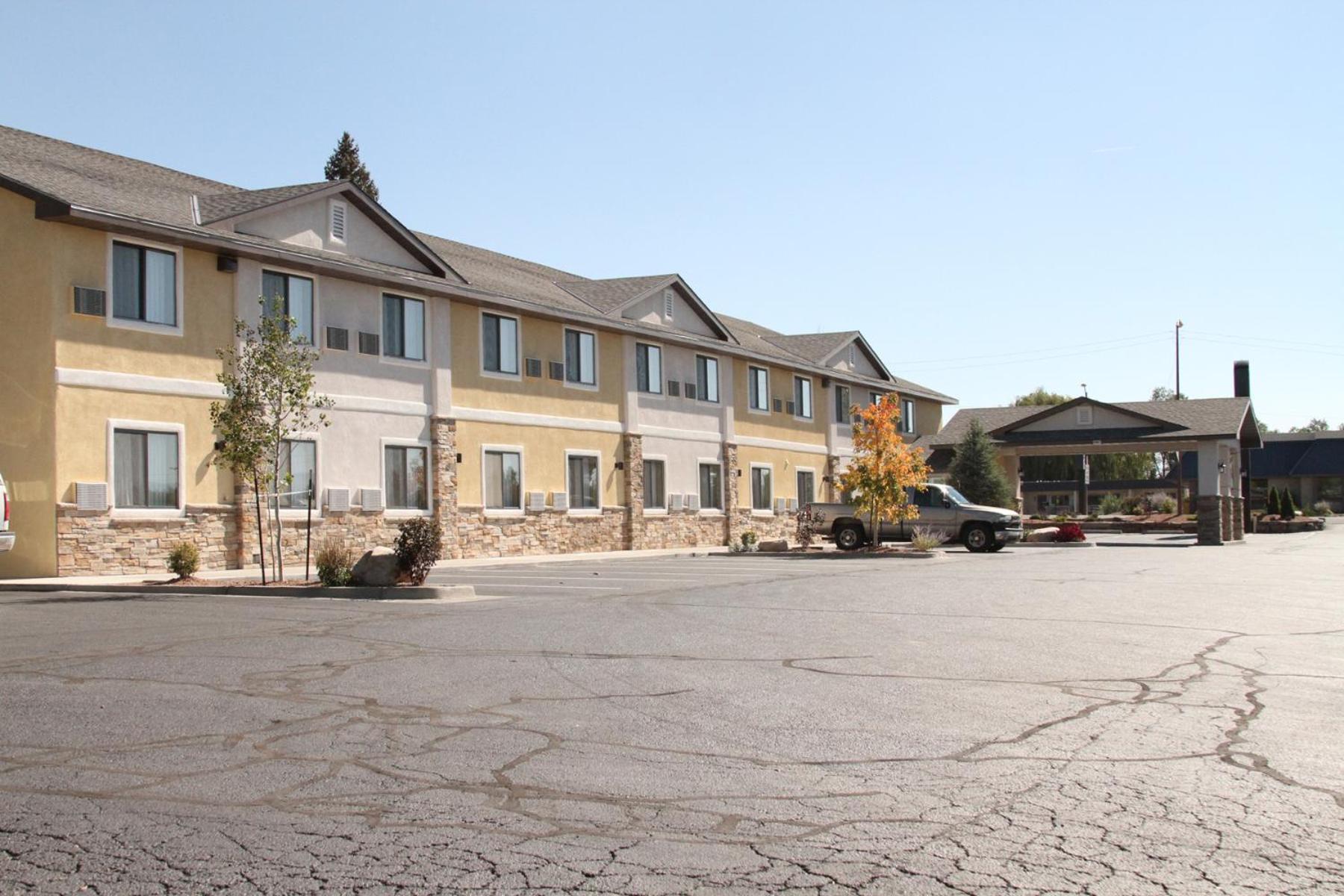Super 8 By Wyndham Montrose Motel Dış mekan fotoğraf
