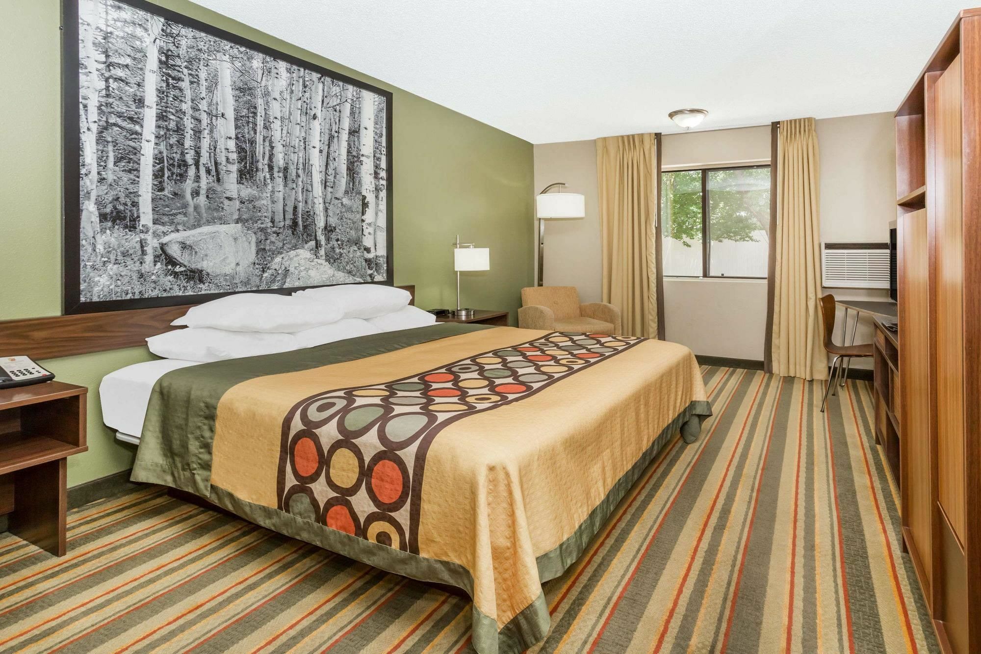 Super 8 By Wyndham Montrose Motel Dış mekan fotoğraf